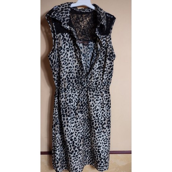 Speed Control New York Leopard Print Dress w/ Lace - Picture 2 of 8